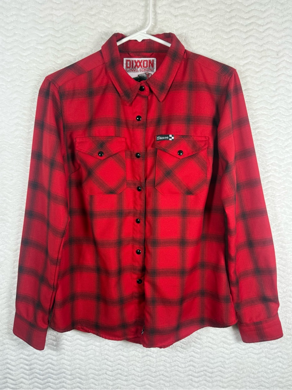 DIXXON Red and Black Plaid Button-Down Shirt. Stylish and comfortable 😊🤩
